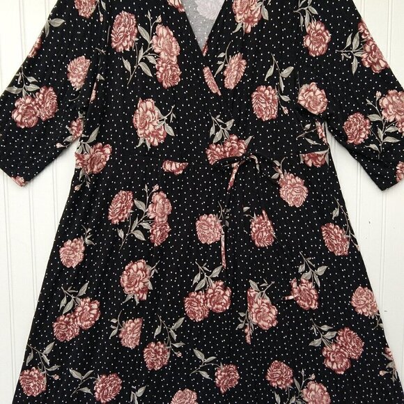 Torrid Mini Jersey Wrap Dress Plus Size 3X Black Polka Dot Floral Print Stretch - Picture 7 of 13